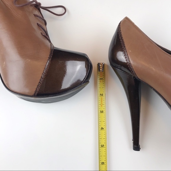 Stuart Weitzman Platform Lace Up Oxford Booties - Picture 8 of 8